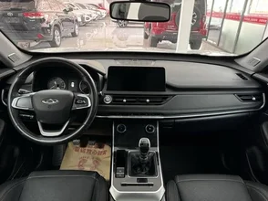 Chery Tiggo 8-3.webp